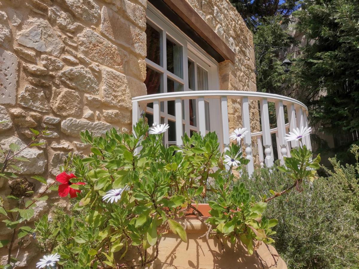 Rock House'S Villa Melody Platanés Buitenkant foto