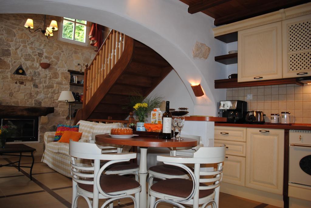 Rock House'S Villa Melody Platanés Kamer foto